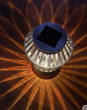 Lade das Bild in den Galerie-Viewer, SOLITHIA  4 Solarleuchten Maxi Diamant
